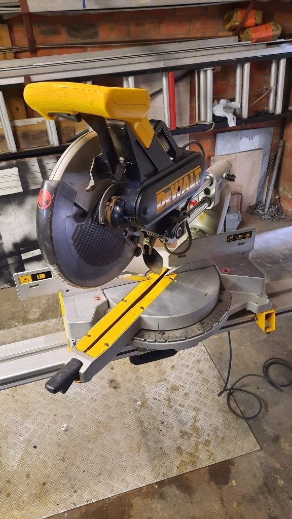 Zaagmachine Dewalt, Ophalen, Gebruikt, 1200 watt of meer, De Walt