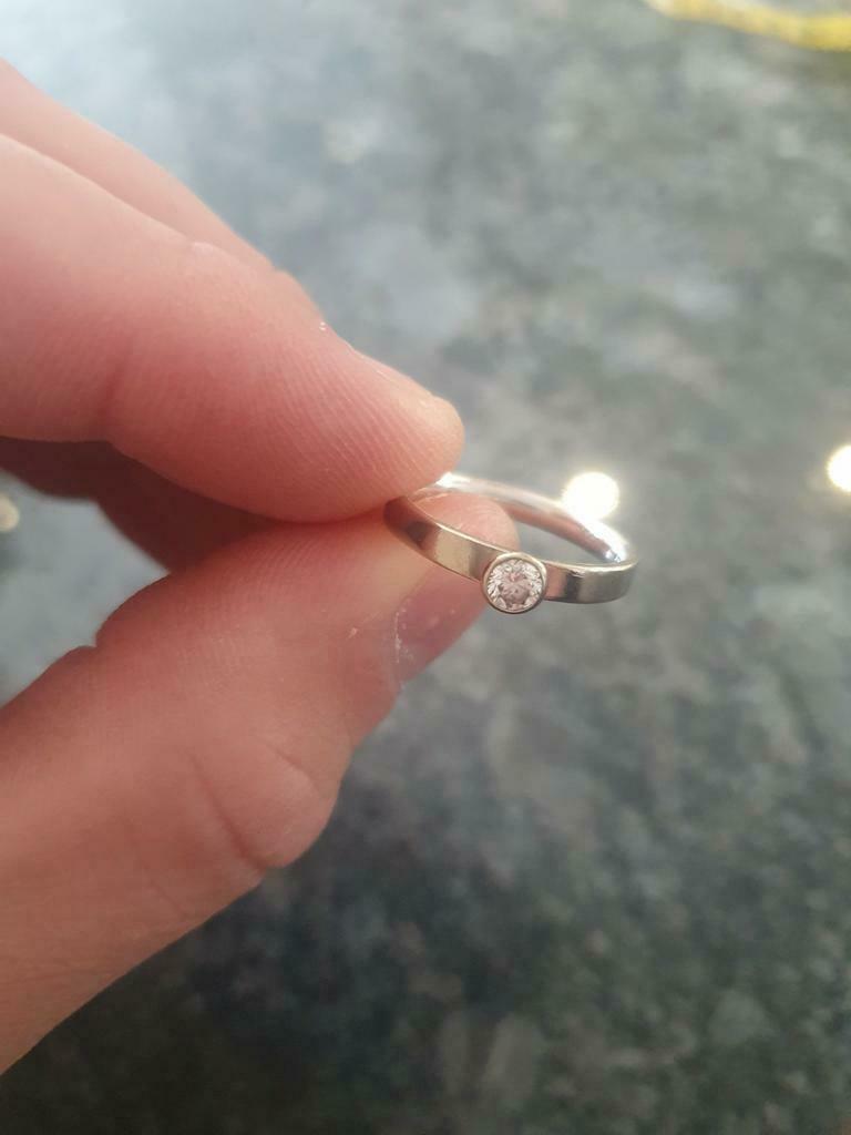 18K wit gouden ring met briljant 0.25KT met certificaat, Ophalen, Nieuw, Wit