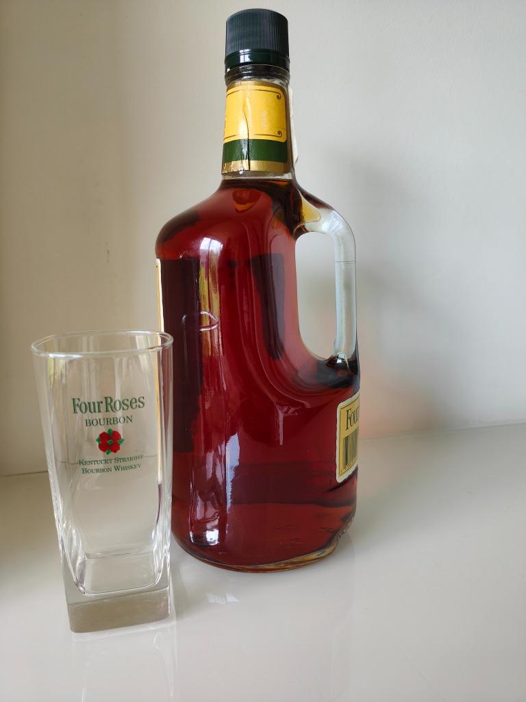 Bouteille Four Roses 1,75 L, années 1980, Unique, Édition Li, Collections, Vins, Neuf, Autres types, Amérique du Nord, Pleine