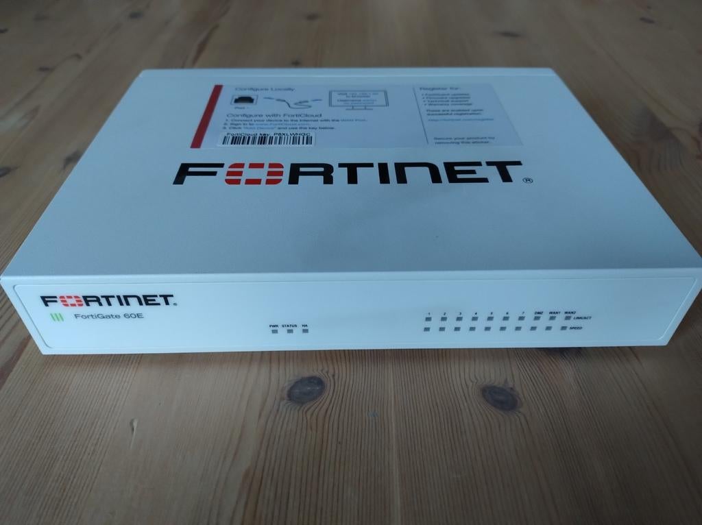 Fortinet Fortigate 60e firewall, Informatique & Logiciels, Routeurs & Modems, Comme neuf, Enlèvement ou Envoi
