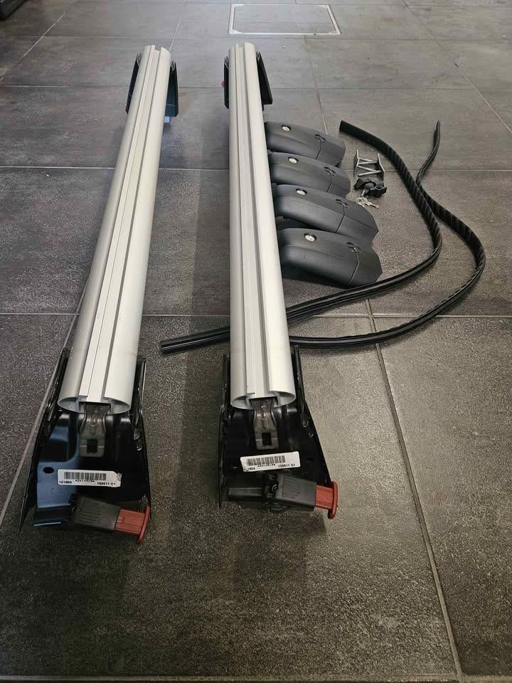 rails de toit d'origine Mercedes CLA, Enlèvement, Utilisé, Mercedes-Benz