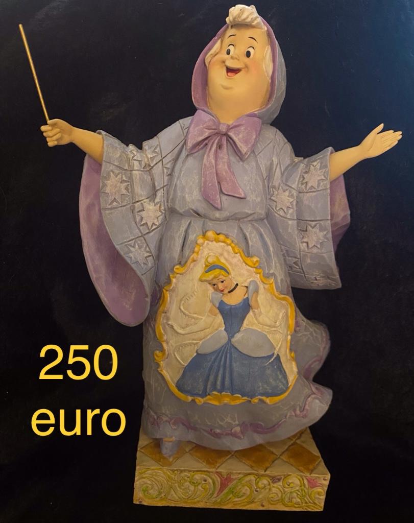 Disney traditions, Enlèvement, Cendrillon ou Belle, Utilisé, Statue ou Figurine
