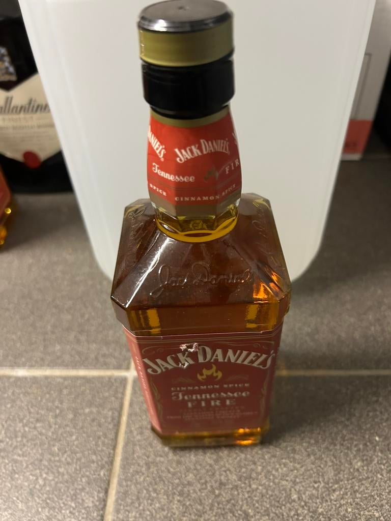 Jack daniel's tenesse fire, Enlèvement, Neuf