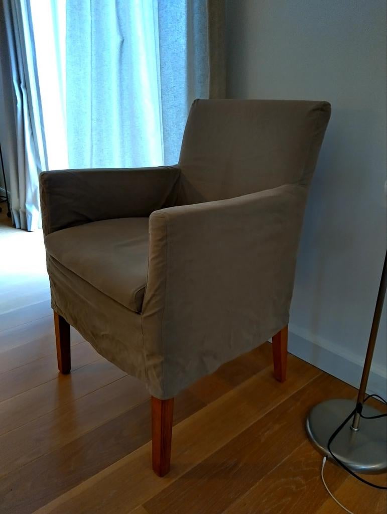 Fauteuil taupe (nog 2 beschikbaar), Huis en Inrichting, Fauteuils, Zo goed als nieuw, Ophalen