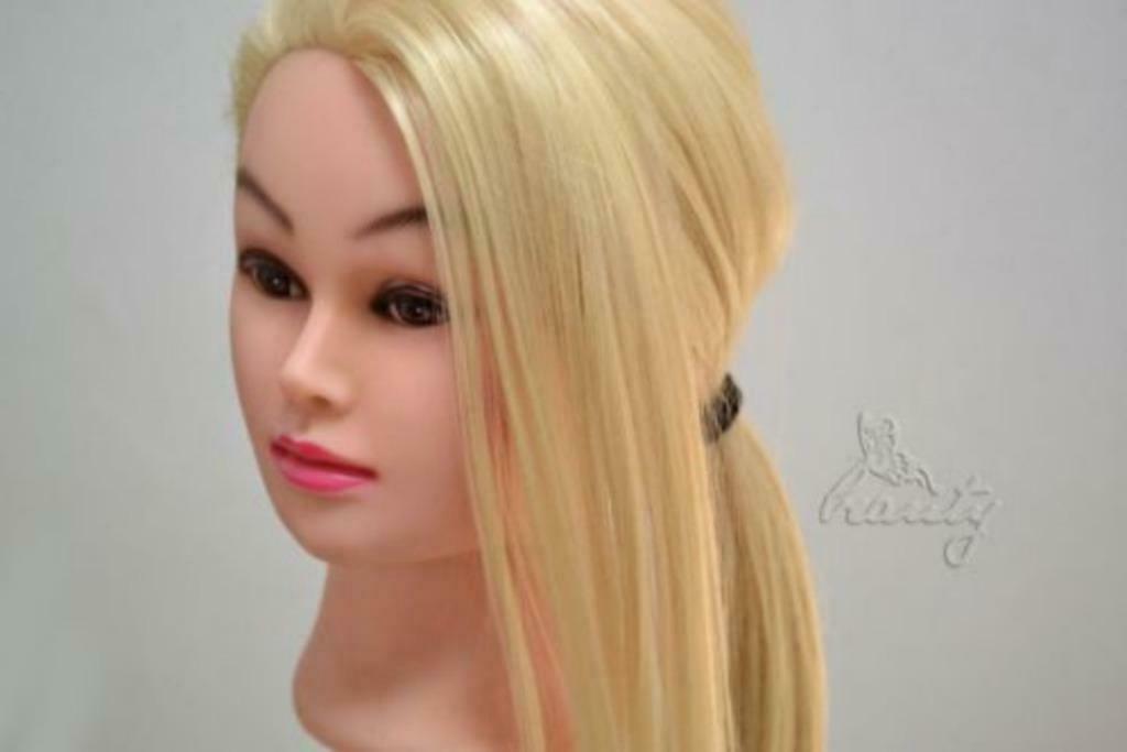 Oefenhoofd / Kappershoofd/Trainingshoofd.Blond 80% Echt Haar, Handtassen en Accessoires, Uiterlijk | Haarverzorging, Ophalen of Verzenden
