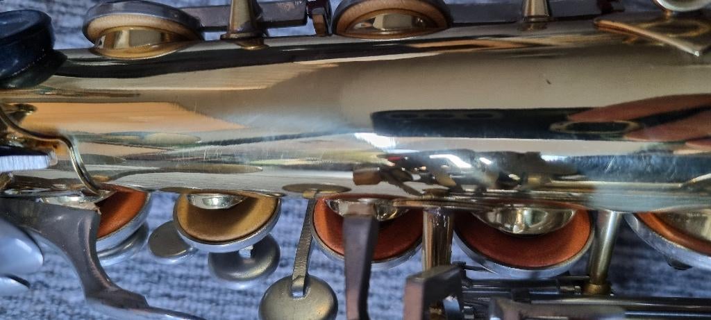Saxofoon, Muziek en Instrumenten, Blaasinstrumenten | Saxofoons, Ophalen of Verzenden, Gebruikt, Alt, Met koffer