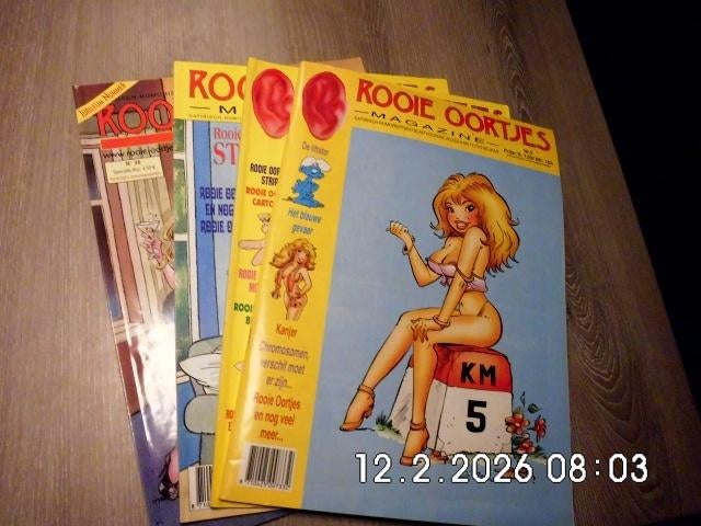 ÉCOUTEURS ROUGES, MAGAZINES, 4 PIÈCES, Plusieurs BD, Enlèvement, Utilisé, Diversen