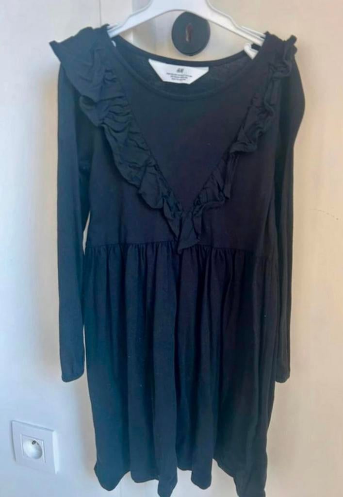 Zwart kleedje H&M - mt 122/128, Enfants & Bébés, Vêtements enfant | Taille 122, Robe ou Jupe, Enlèvement ou Envoi, H&M, Comme neuf