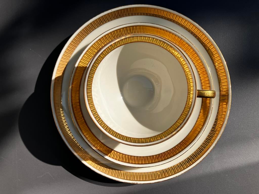 Bavaria koffieservies en eetservies 95 stuks verguld decor, Enlèvement