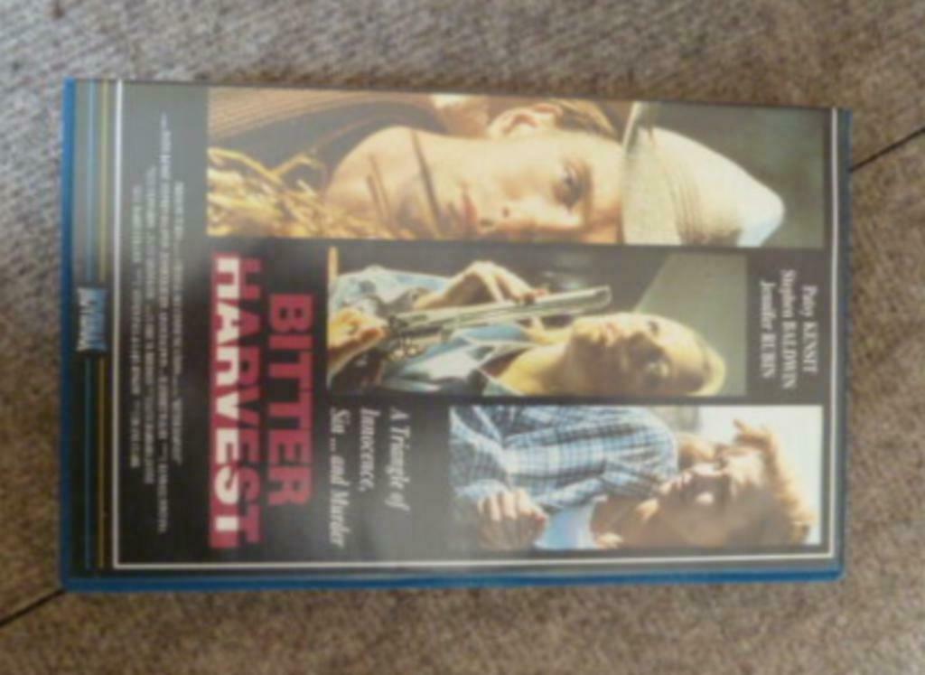VHS video casette BITTER HARVEST a triangle of innocence,..., Tous les âges, Enlèvement ou Envoi, Autres genres