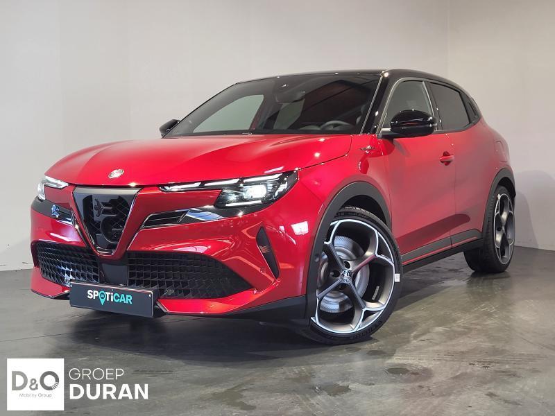 Alfa Romeo Junior Elettrica Veloce 280pk, Autos, Alfa Romeo, Rouge, Achat, Noir, 5 portes