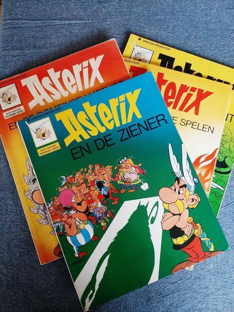 2 x Asterix (vernieuwde cover Dargaud), Plusieurs BD, Enlèvement ou Envoi, Goscinny / Uderzo