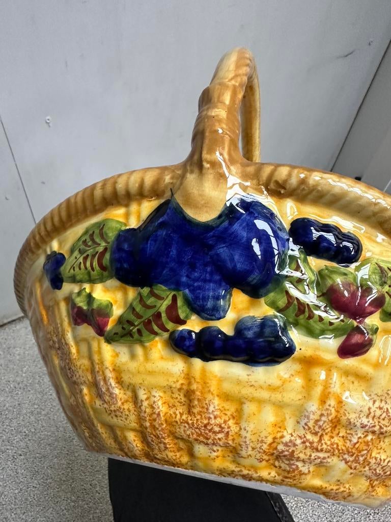 Fruitschaal in keramiek, Antiek en Kunst, Antiek | Keramiek en Aardewerk, Ophalen of Verzenden