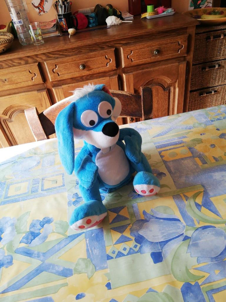 Peluche lapin., Comme neuf, Lapin