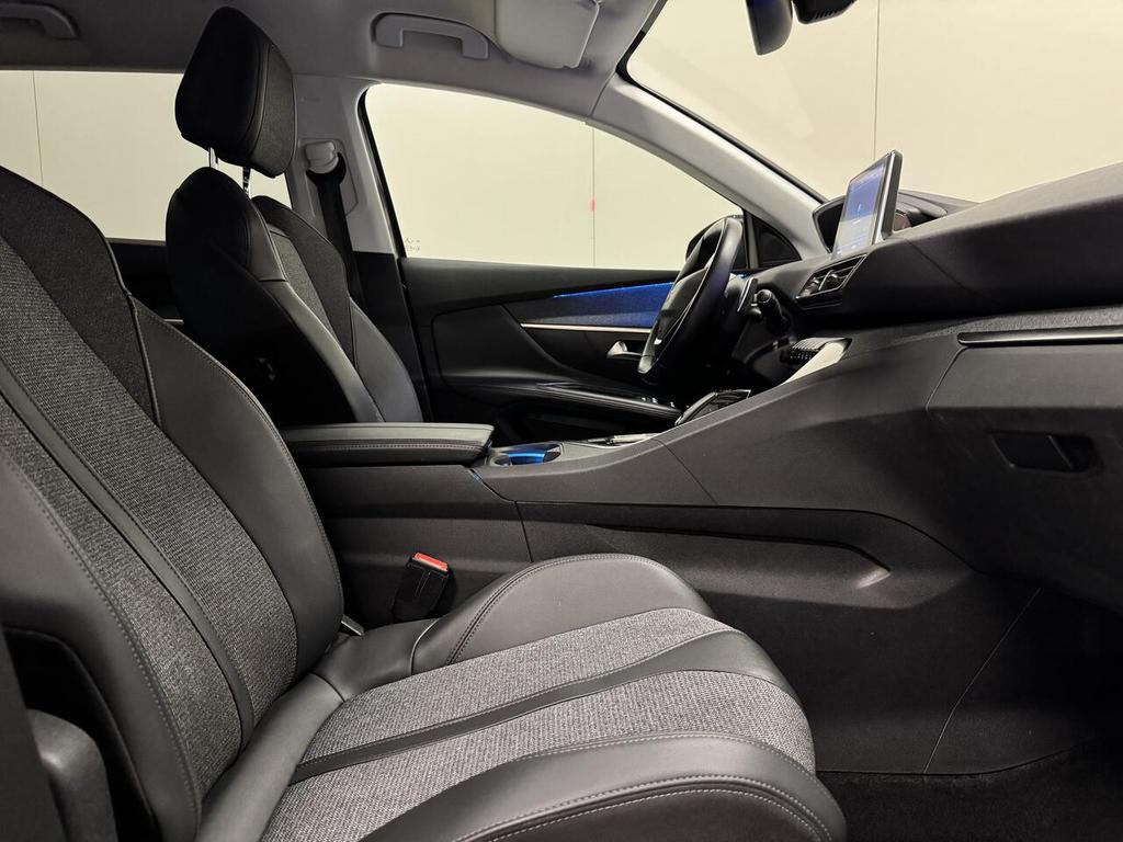 Peugeot 5008 1.5 HDI Autom. - 7 Pl - GPS - Airco - Topstaat, Auto's, Euro 6, 4 cilinders, 0 kg, Navigatiesysteem