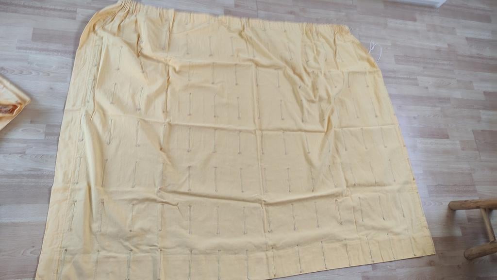 Paire de tentures / rideaux jaune paille 167 x 128 cm., Enlèvement ou Envoi, Comme neuf