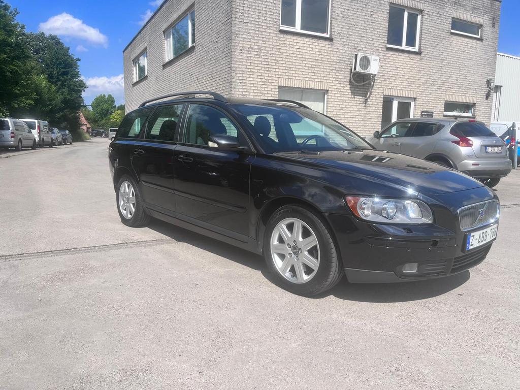 VOLVO V50 BENZINE VAN 2006 MET 150DKM MET XENON NAVI, Autos, Volvo, Achat, Entreprise, Boîte manuelle, Noir