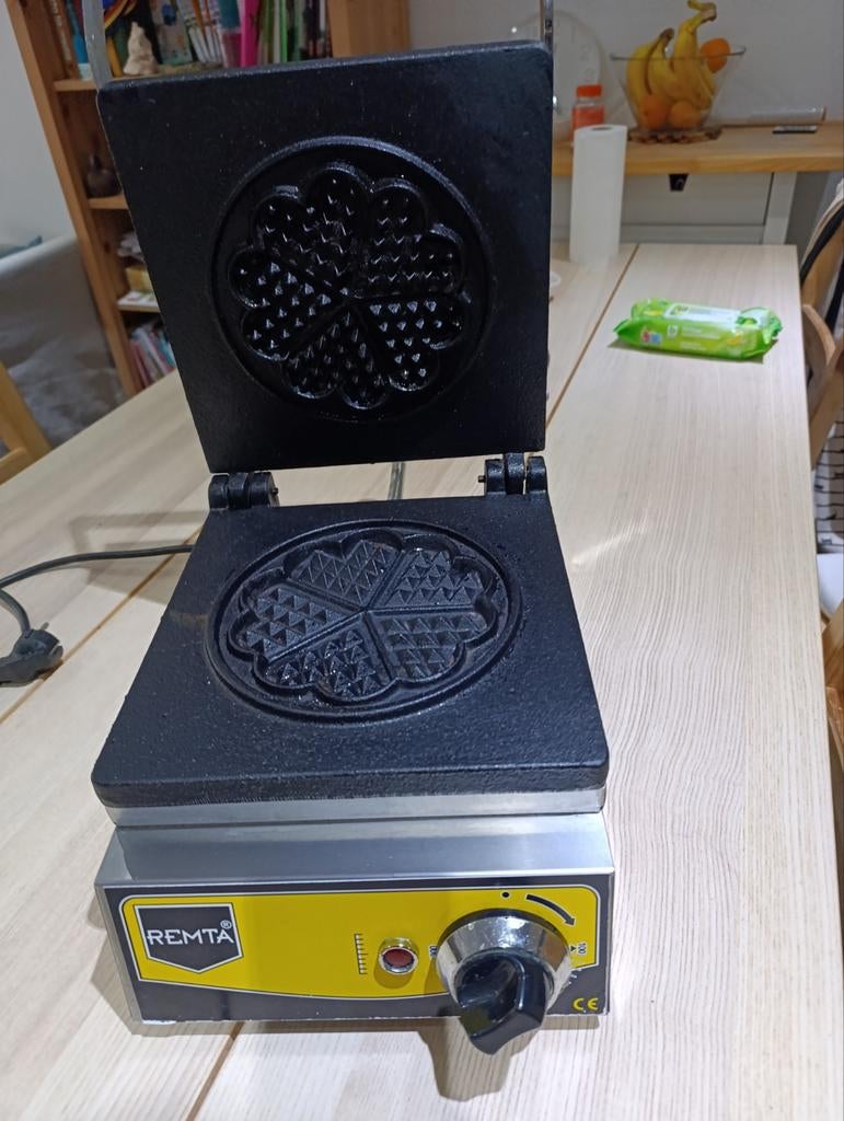 Gaufrier professionnel Remta W11 – Çiçek Waffle (16 cm), Articles professionnels, Horeca | Équipement de cuisine, Enlèvement