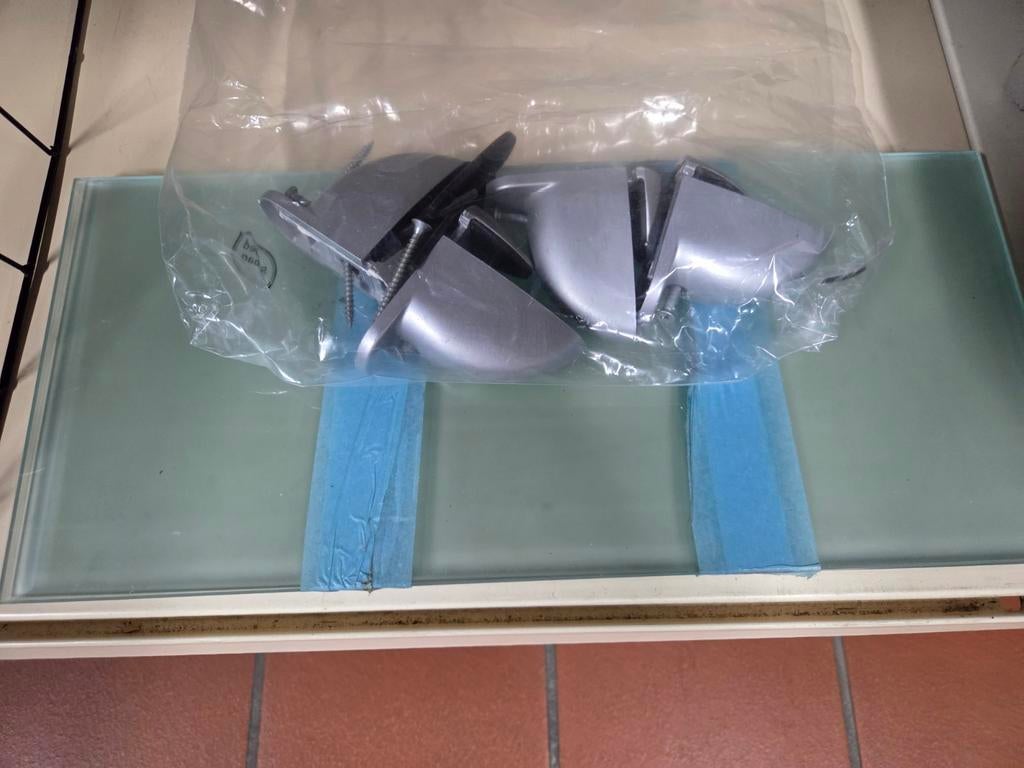2 schabben in glas met houder, Ophalen