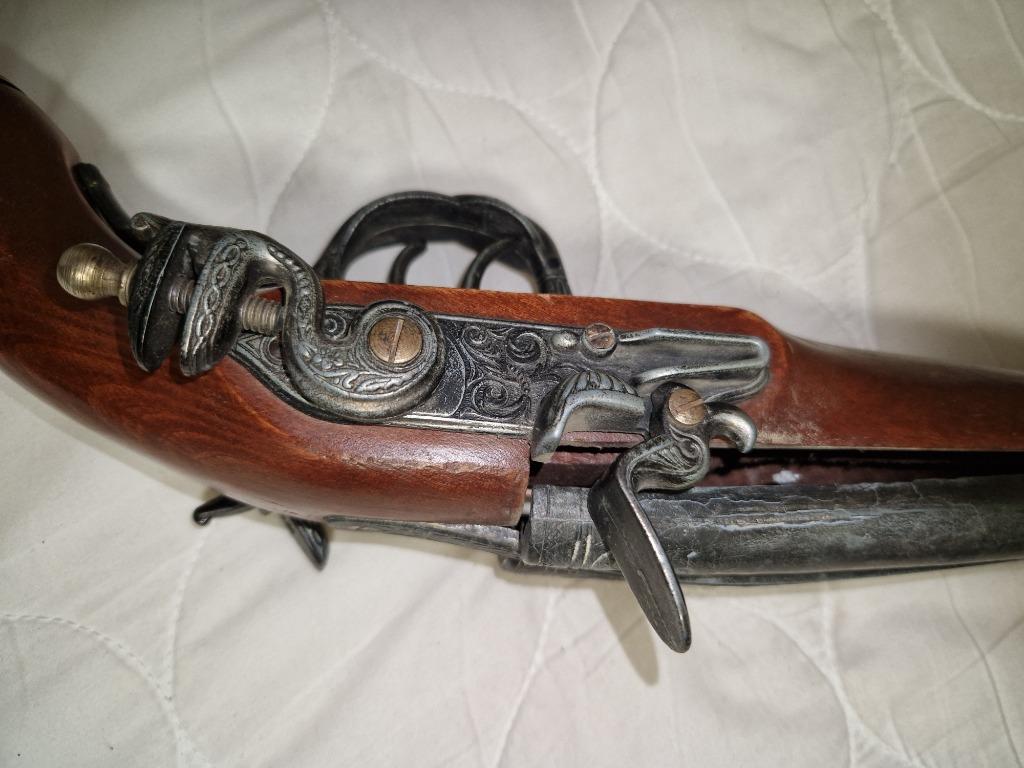 Rréplique d'un ancien pistolet pour dèco, Enlèvement, Comme neuf