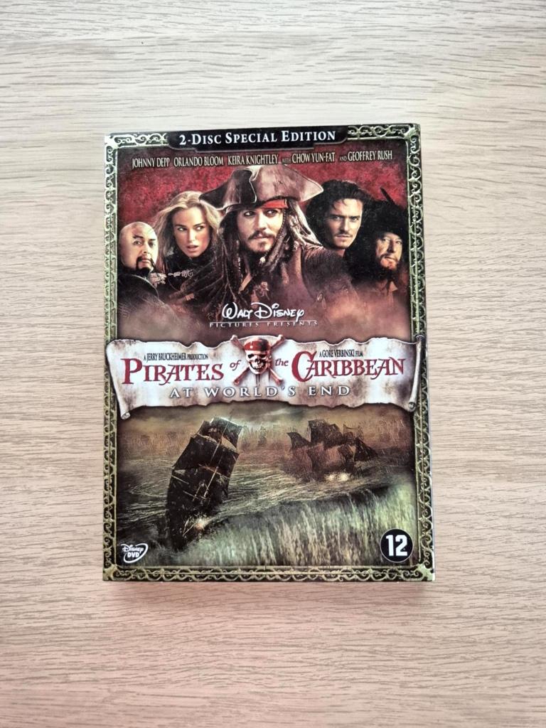 Pirates of the caribbean: at world's end, À partir de 12 ans, Enlèvement ou Envoi, Comme neuf