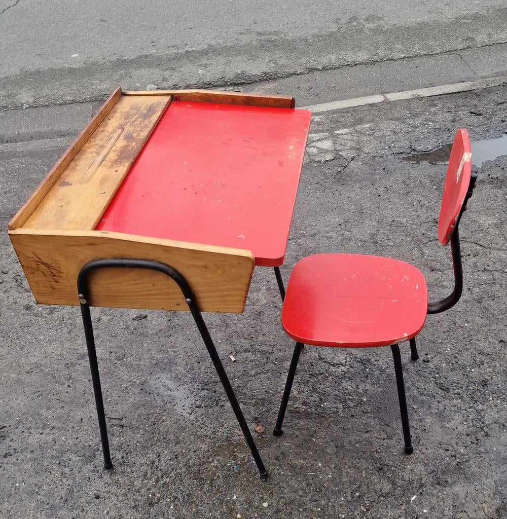 Bureau enfant + chaise, Enlèvement, Utilisé