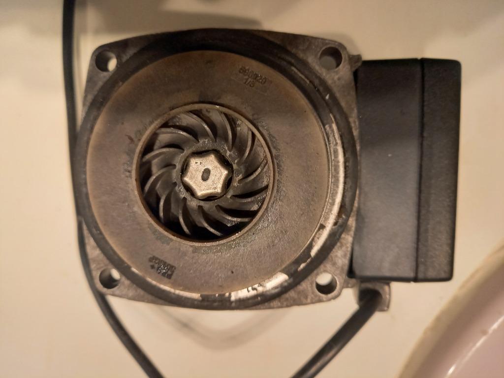 circulatiepomp grundfos gasketel, Enlèvement, Utilisé