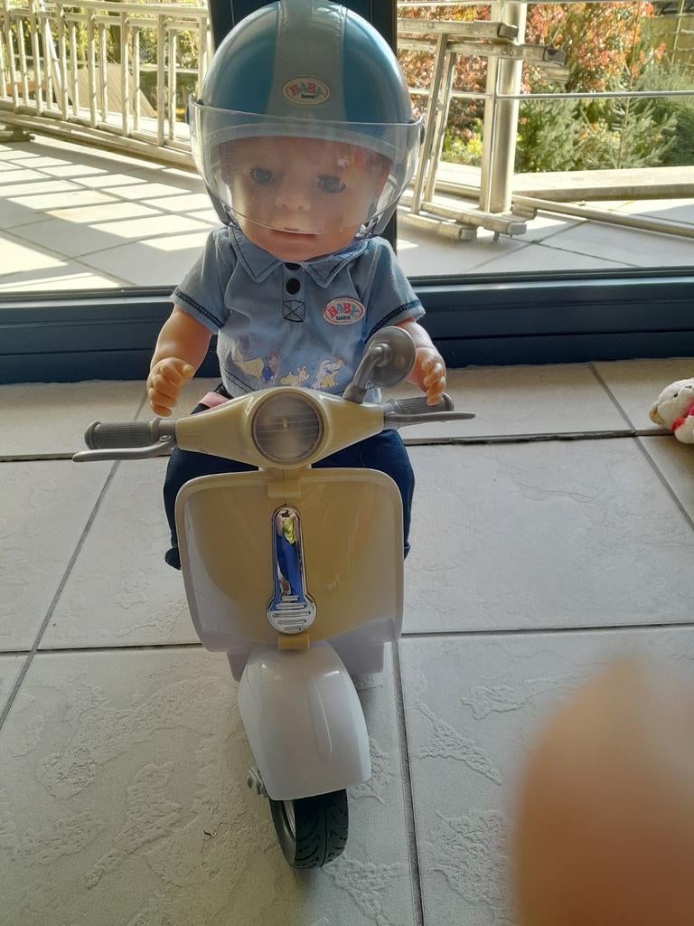 Pop met scooter, Ophalen, Gebruikt