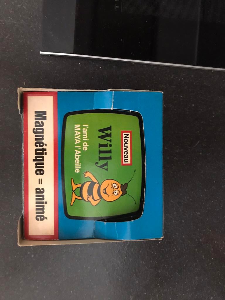 Boîte présentoir Maya Willy magneto, Gebruikt