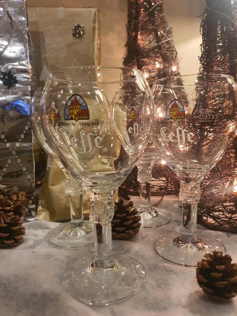 Leffe 33cl, Verzamelen, Glas en Drinkglazen, Zo goed als nieuw, Ophalen