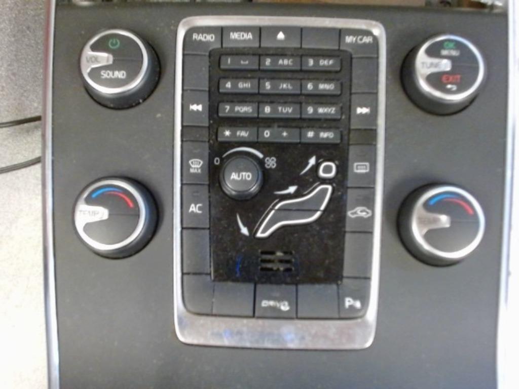 Console centrale Volvo S60 2010-2013  30791878 (462A), Enlèvement, Utilisé, Volvo