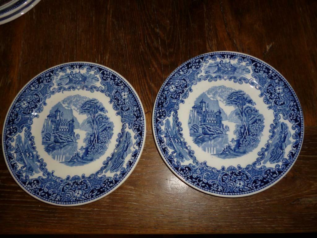 2 assiettes CASTILLO Maastricht Petrus Regout & C  bleu, Antiquités & Art, Enlèvement ou Envoi