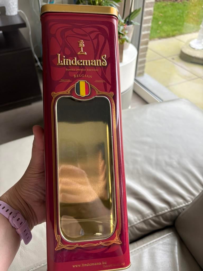 Lindemans blikken box leeg, Verzamelen, Biermerken, Ophalen, Zo goed als nieuw
