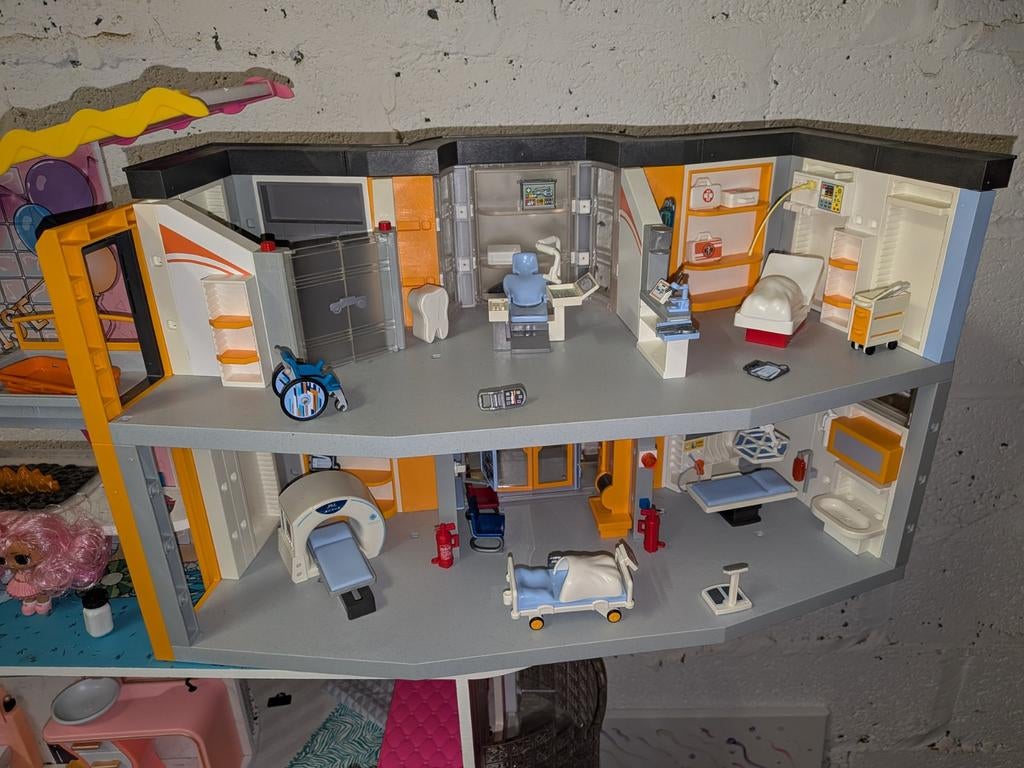 Hôpital playmobil 70190