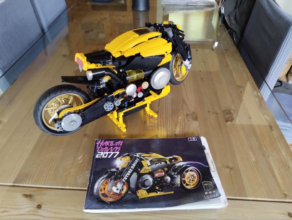 Chinese 'lego' motorfiets, Ophalen