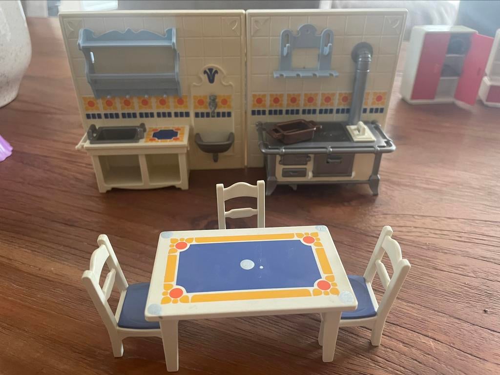 Playmobil cuisine avec table à manger et chaises, Enfants & Bébés, Jouets | Playmobil, Enlèvement ou Envoi, Utilisé, Playmobil en vrac