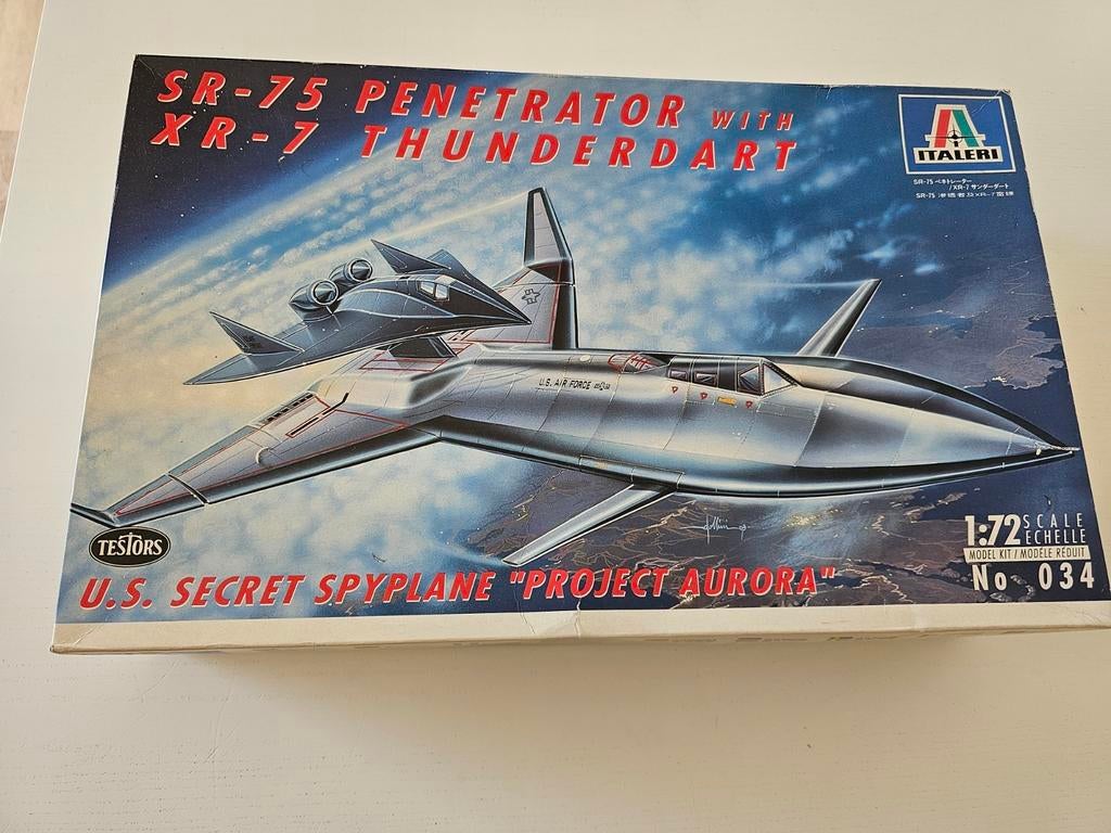 modelbouwdoos van de Italeri SR-75 Penetrator met XR-7 Thund, Hobby & Loisirs créatifs, Modélisme | Avions & Hélicoptères, Enlèvement ou Envoi