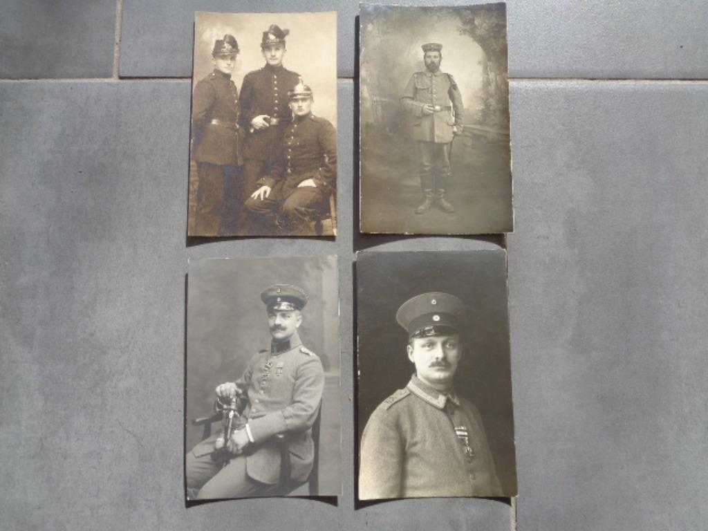 Studio fotografie Duitse soldaten WO 1, met bajonet/medaille, Enlèvement ou Envoi, Armée de terre, Photo ou Poster