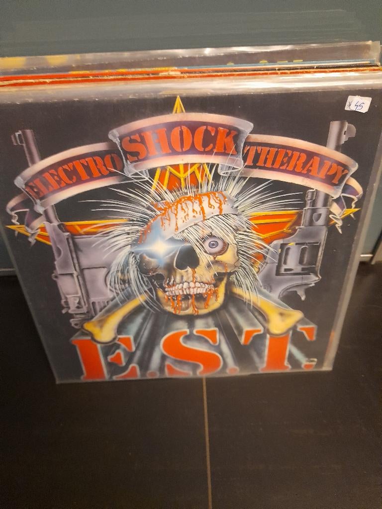 lp - e.s.t. - electro shock therapy - vak 9, Cd's en Dvd's, Ophalen of Verzenden, Gebruikt