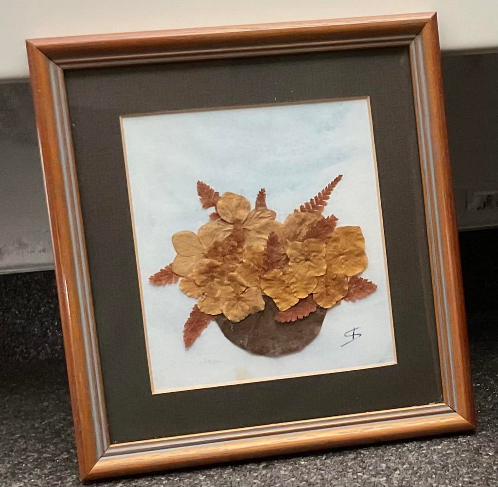 Œuvre d'art encadrée réalisée à partir de fleurs séchées, Enlèvement ou Envoi, Comme neuf, Autres matériaux