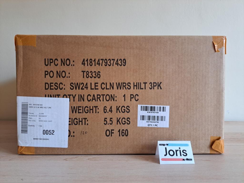 Clone Wars - Disney Legacy lightsaber set (SEALED), Verzamelen, Star Wars, Ophalen of Verzenden, Nieuw, Replica