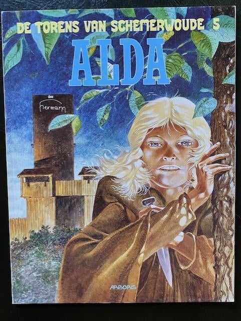 DE TORENS VAN SCHEMERWOUDE - SC - Alda, Boeken, Eén stripboek, Zo goed als nieuw, Hermann, Ophalen of Verzenden