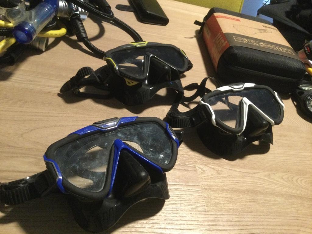 Mares Pure Wire Mask Yellow-White-Blue - Ecocheques, Enlèvement ou Envoi, Comme neuf, Lunettes de plongée ou Tuba