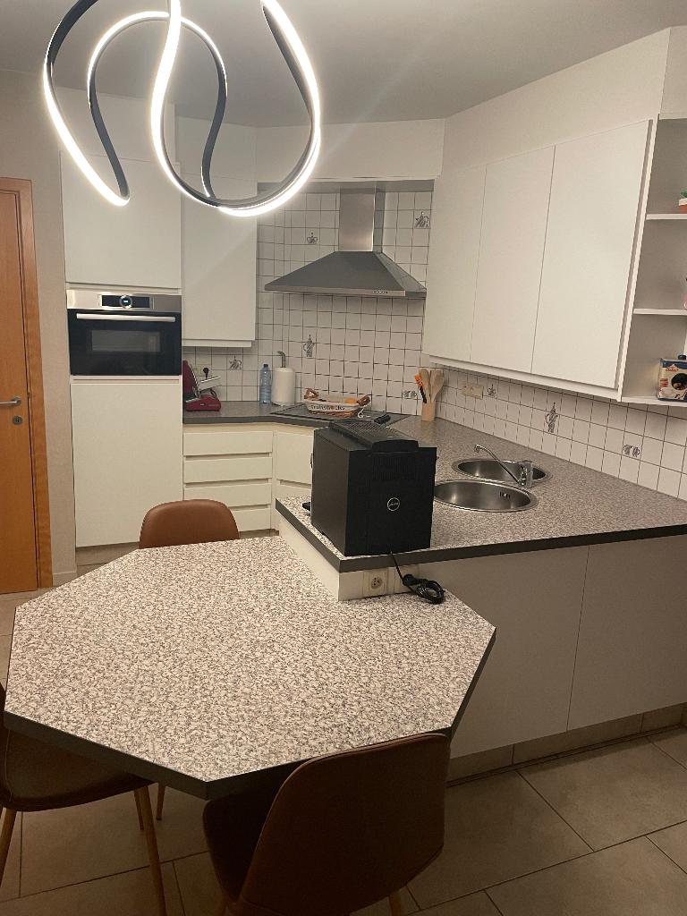 Keuken in zeer nette staat, Sans poignée, Synthétique, Enlèvement, Utilisé