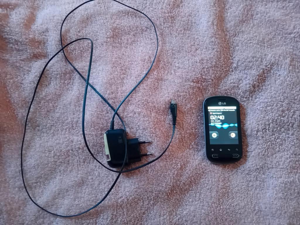GSM LG P350, Télécoms, Enlèvement ou Envoi, Classique ou Candybar, Noir, Reconditionné