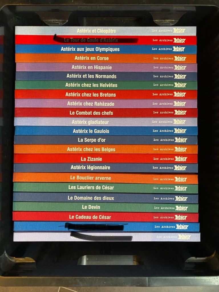 Asterix-strip uit de archieven, Ophalen, Zo goed als nieuw, Goscinny & Uderzo, Meerdere stripboeken