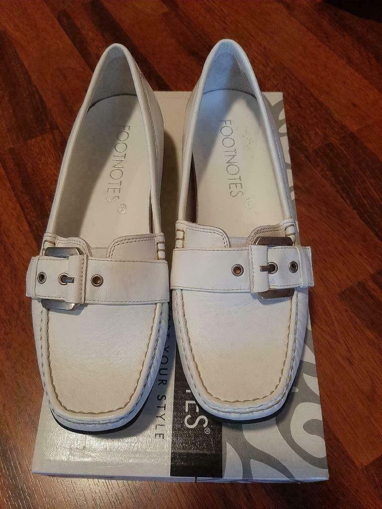 Moccacains wit, splinternieuw NP 130€ (echt leder), Ophalen of Verzenden, Nieuw, Wit