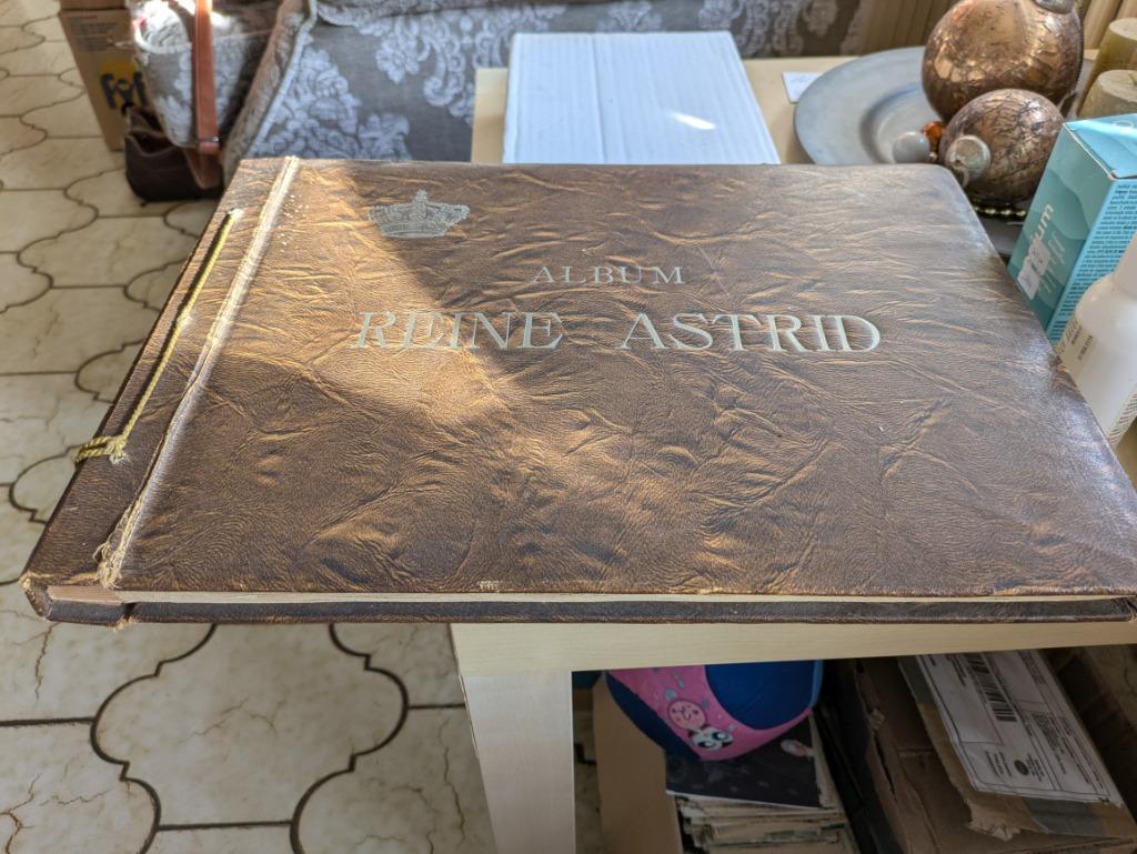 Album reine Astrid, Ophalen of Verzenden, Gebruikt, Tijdschrift of Boek