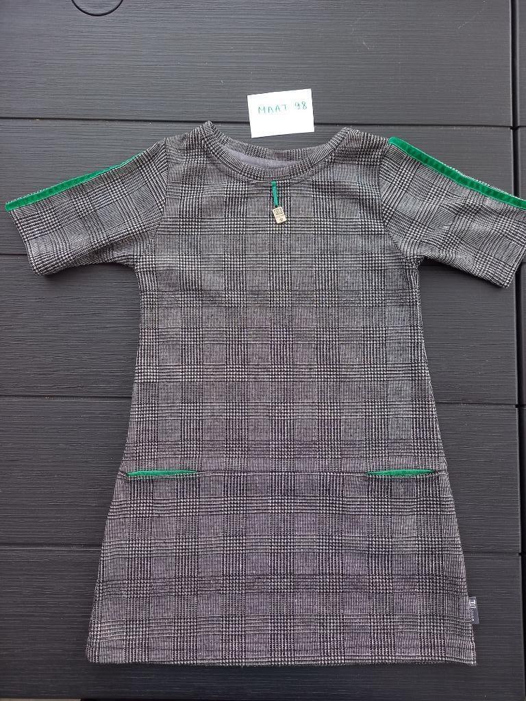 Etat neuf, robe à paillettes, taille 98-104, Robe ou Jupe, Enlèvement ou Envoi, Comme neuf, Fille