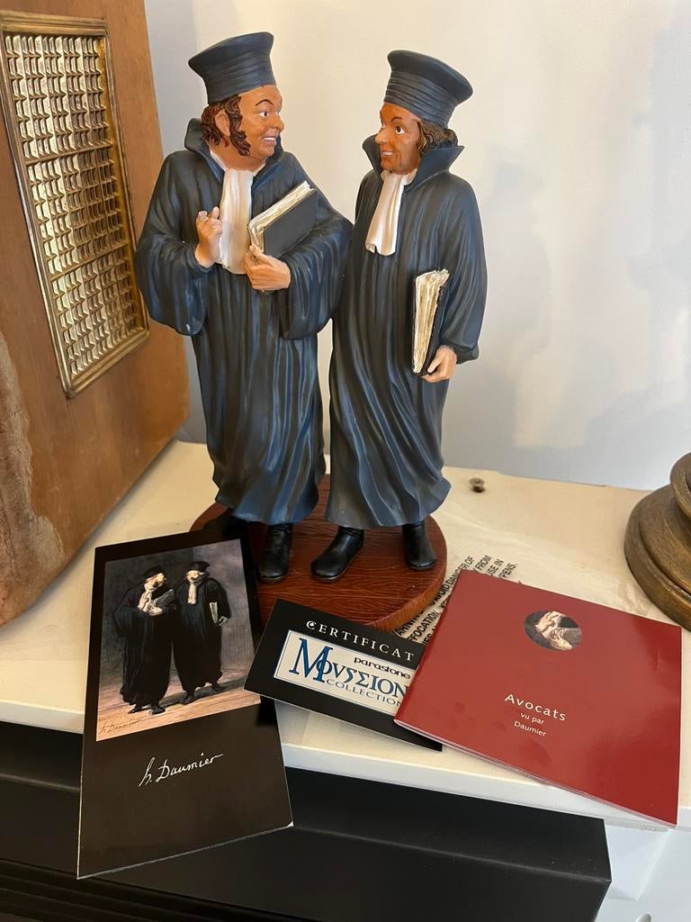 Parastone beeldje “avocats”, Ophalen, Zo goed als nieuw, Beeldje, Replica of Model